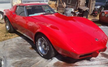 Chevrolet-Corvette-stingray-1975-9