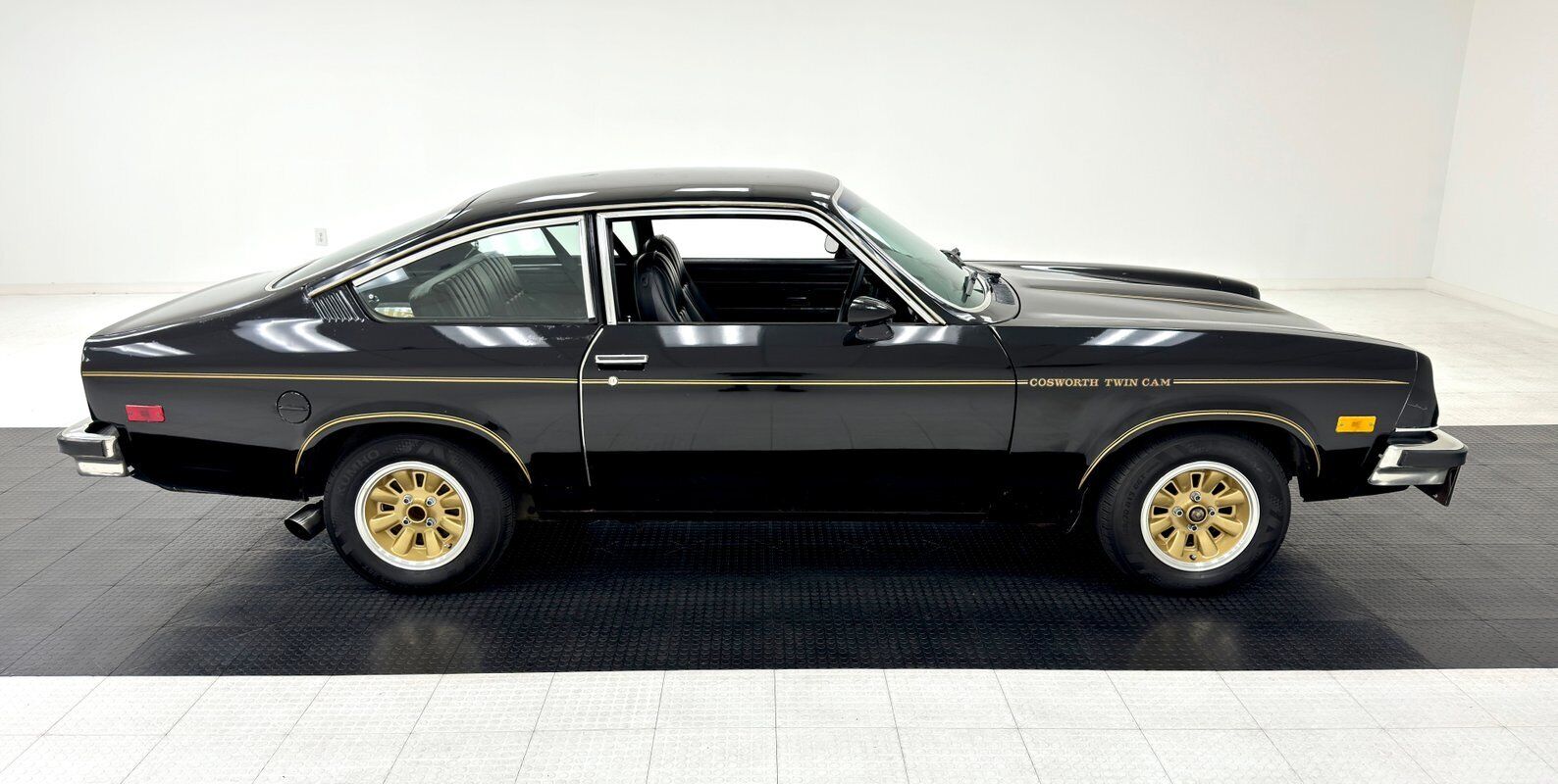 Chevrolet-Cosworth-Vega-1975-5