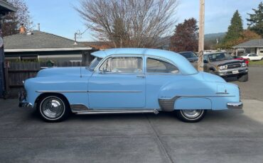 Chevrolet-Deluxe-1952