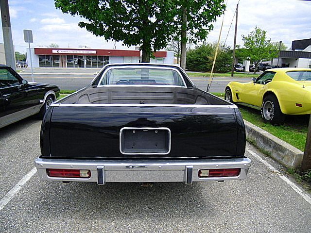 Chevrolet-El-Camino-1982-10