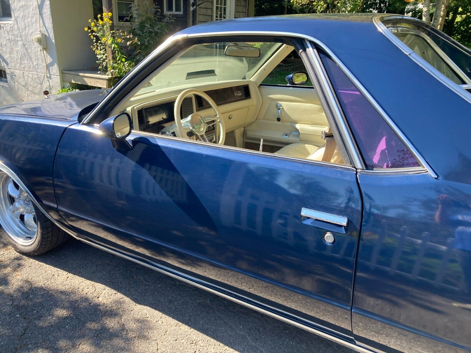 Chevrolet-El-Camino-1983-26