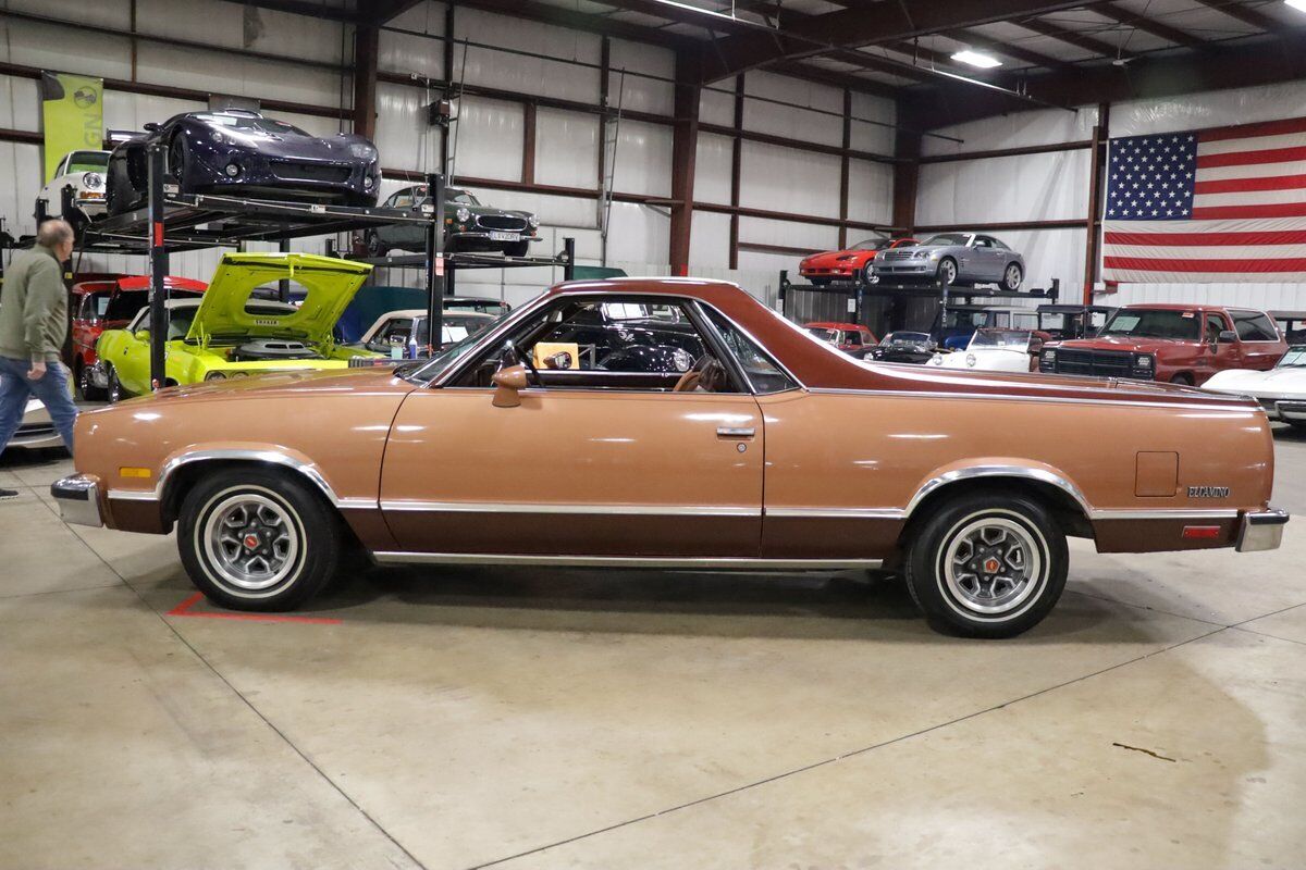 Chevrolet-El-Camino-Pickup-1982-3