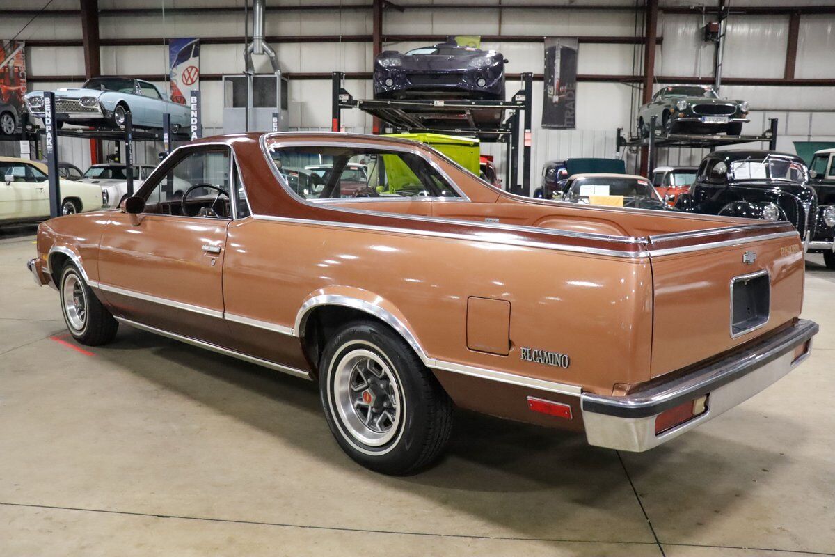 Chevrolet-El-Camino-Pickup-1982-5