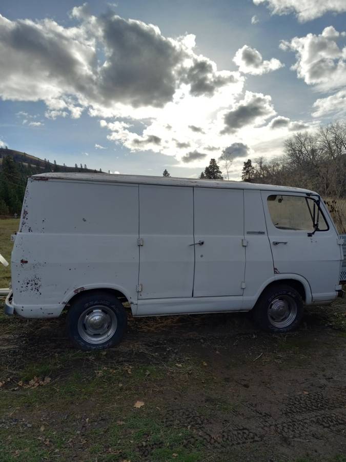 Chevrolet-G10-van-1964-10