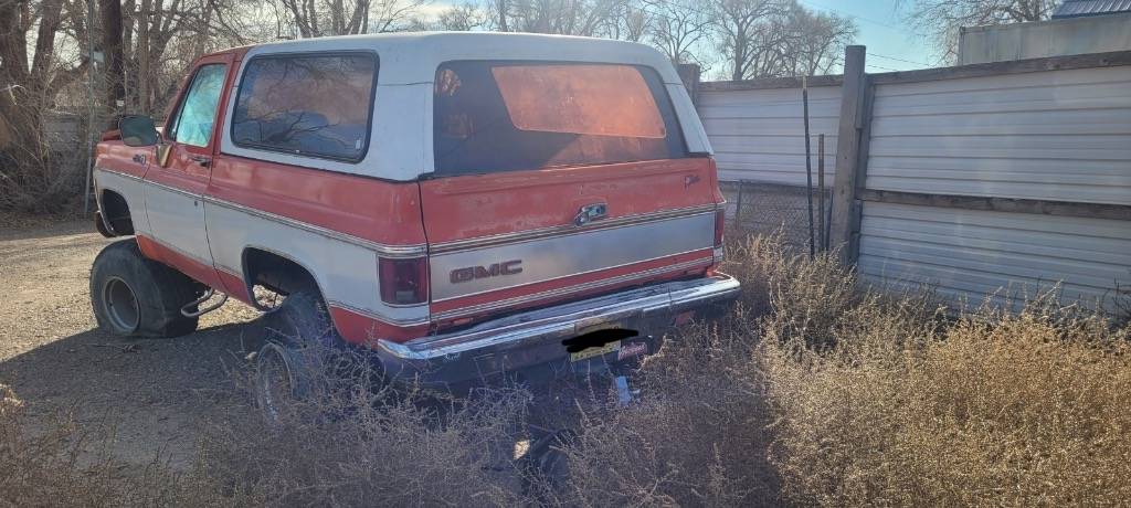 Chevrolet-Gmc-1977-2