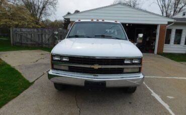 Chevrolet-Gmt-400-1-ton-dually-1988-2