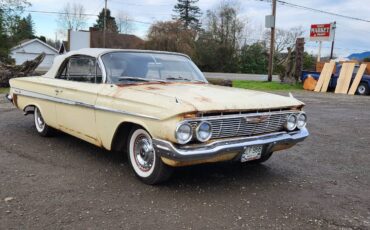 Chevrolet-Impala-1961-20