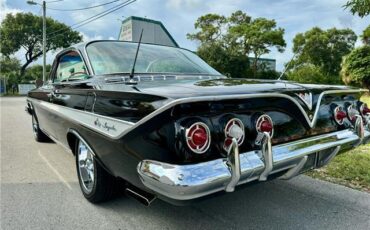 Chevrolet-Impala-1961-20