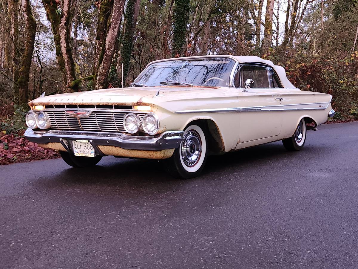 Chevrolet-Impala-1961-22