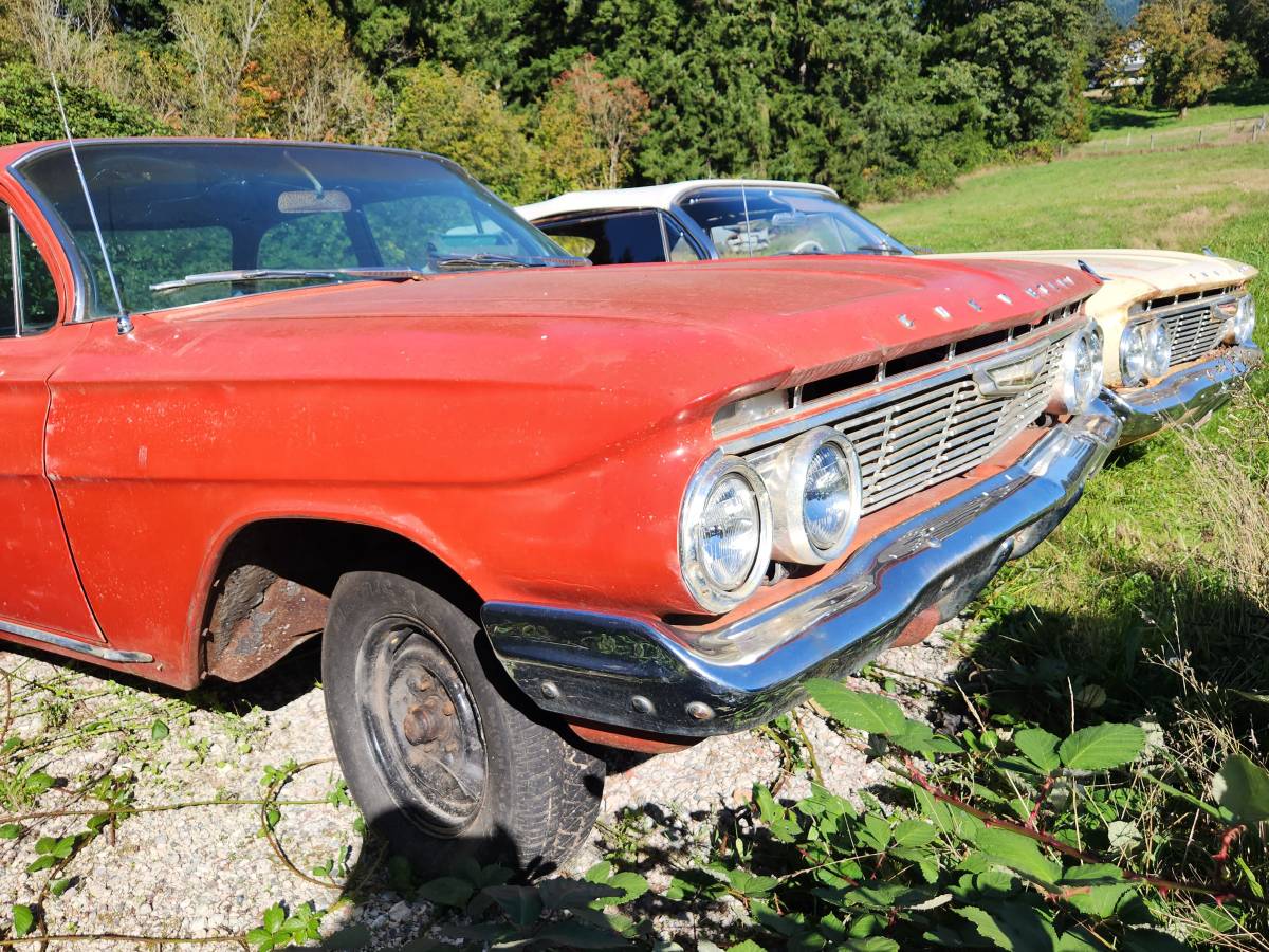 Chevrolet-Impala-1961-23