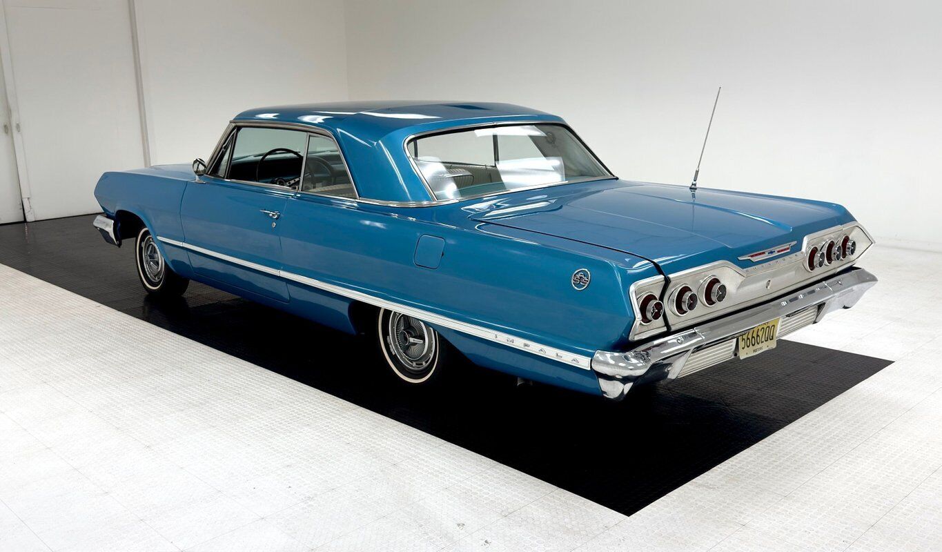 Chevrolet-Impala-1963-2