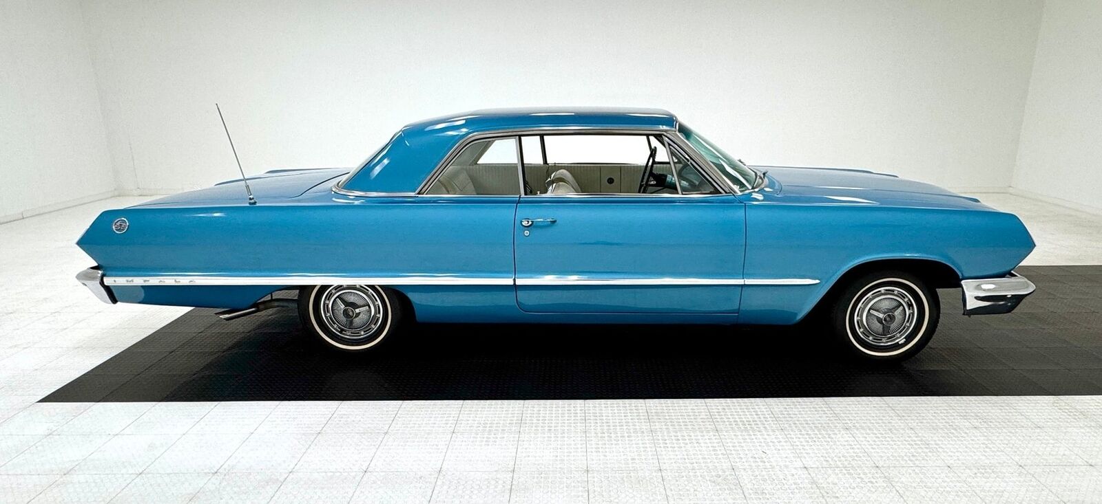 Chevrolet-Impala-1963-5