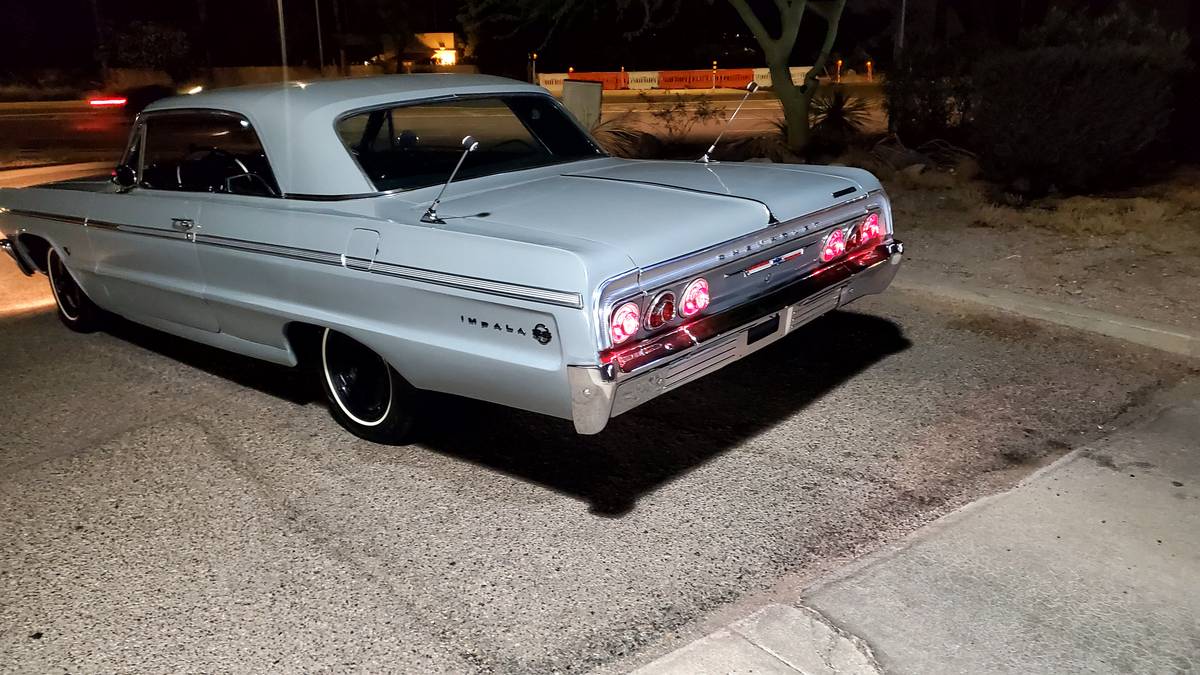 Chevrolet-Impala-1964-6