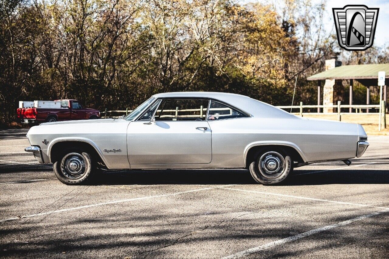 Chevrolet-Impala-1965-3