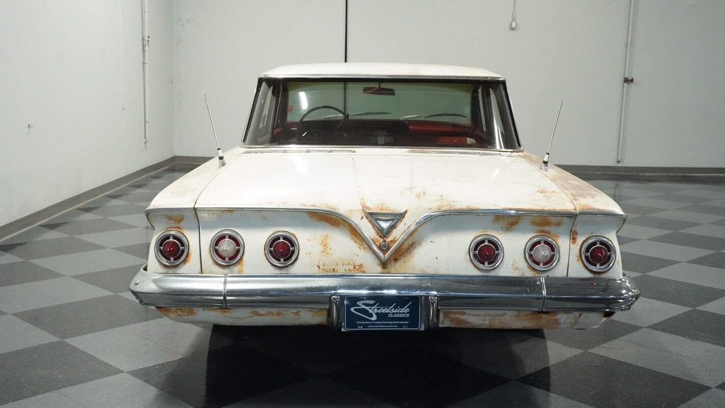 Chevrolet-Impala-Berline-1961-9