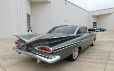 Chevrolet-Impala-Coupe-1959-10