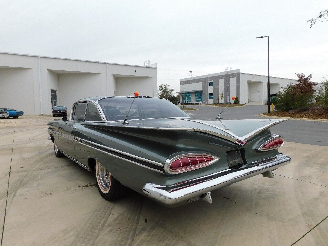 Chevrolet-Impala-Coupe-1959-8