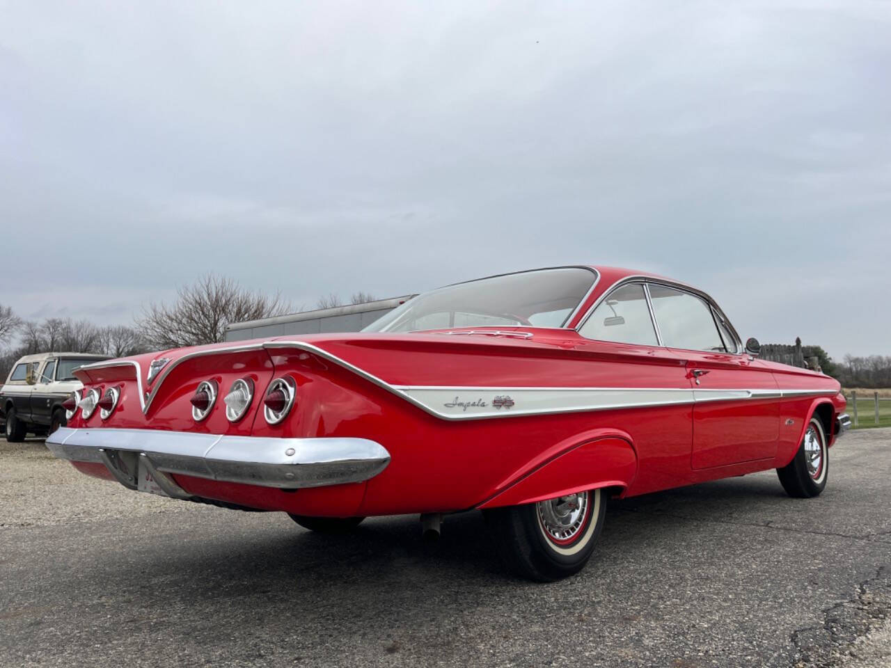 Chevrolet-Impala-Coupe-1961-13