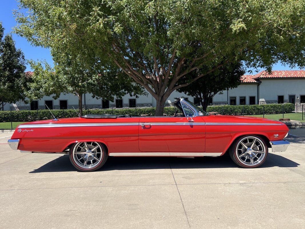 Chevrolet-Impala-Coupe-1962-12