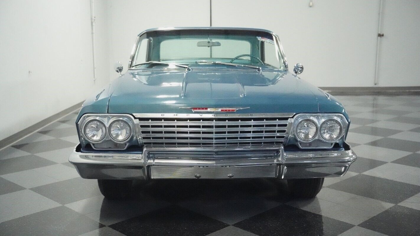 Chevrolet-Impala-Coupe-1962-15