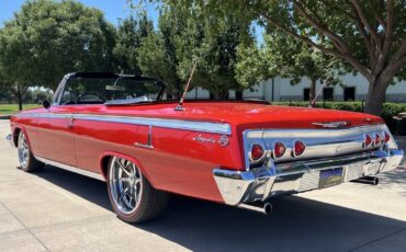 Chevrolet-Impala-Coupe-1962-26