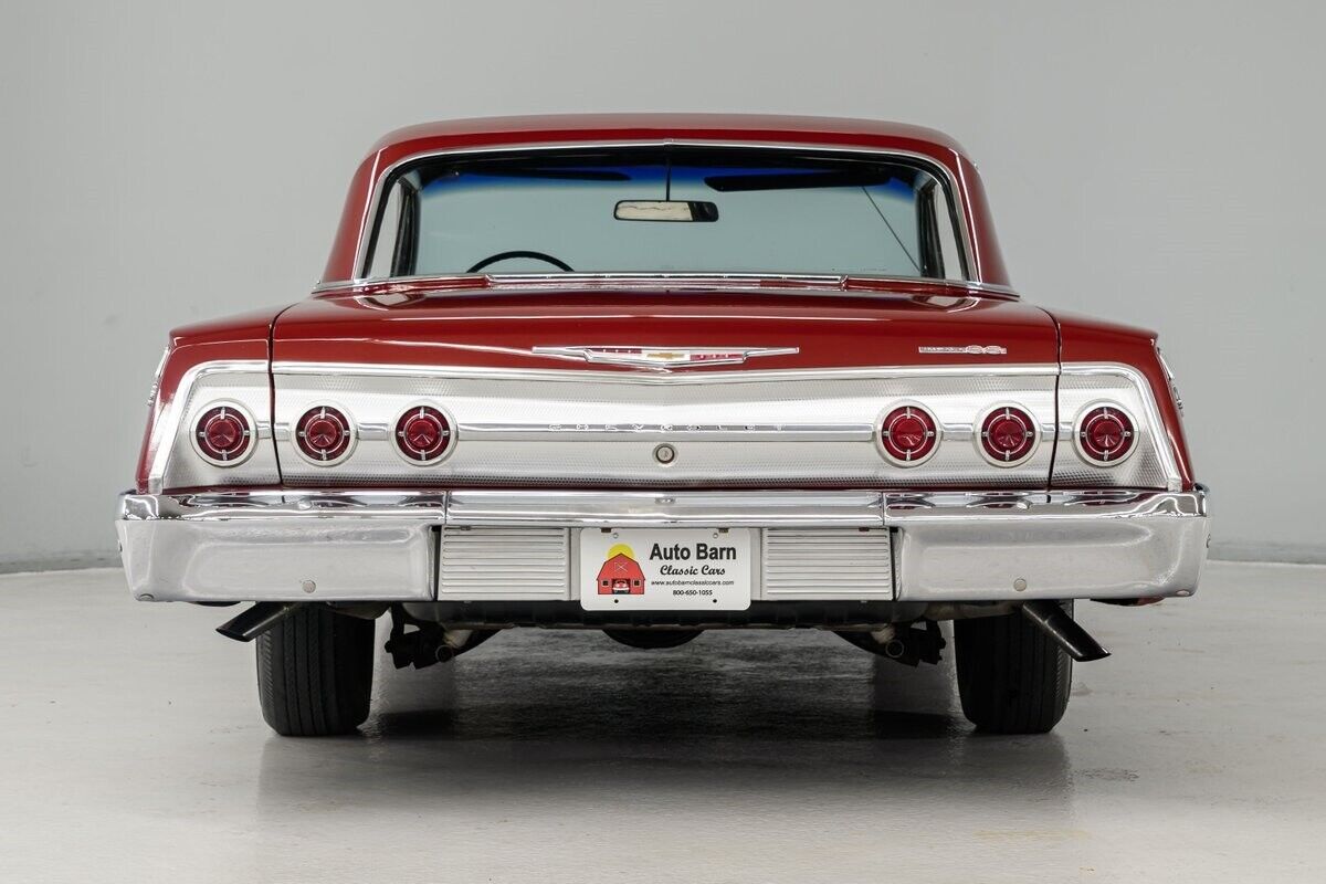 Chevrolet-Impala-Coupe-1962-4