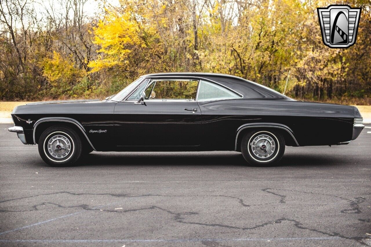 Chevrolet-Impala-Coupe-1965-3