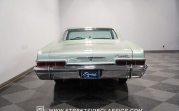 Chevrolet-Impala-Coupe-1966-10