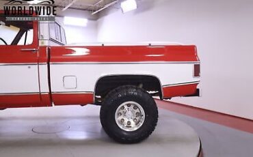 Chevrolet-K10-1975-9