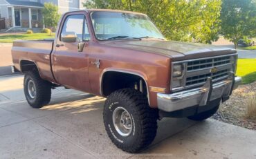 Chevrolet-K10-1987