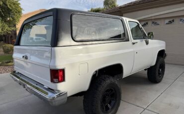 Chevrolet-K5-blazer-1983-4