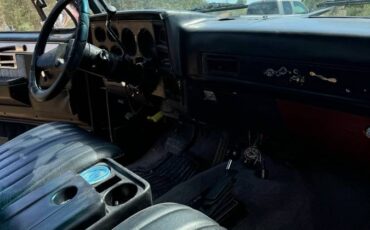 Chevrolet-K5-blazer-1983-6