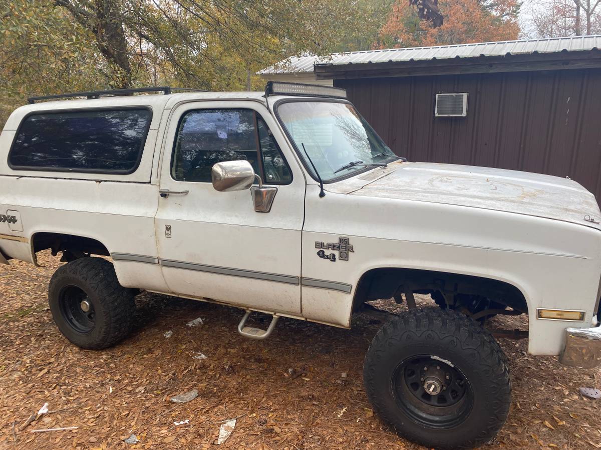 Chevrolet-K5-blazer-1986-1