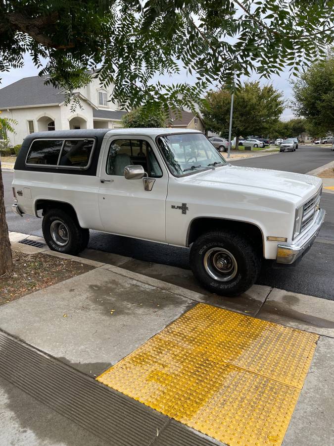 Chevrolet-K5-blazer-1986-7