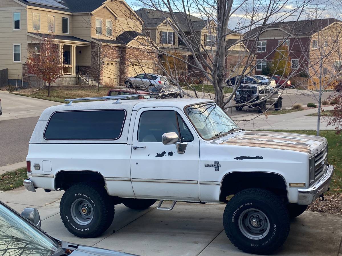 Chevrolet-K5-blazer-1986-8