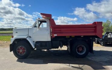 Chevrolet-Kodiak-c7500-diesel-1980-2