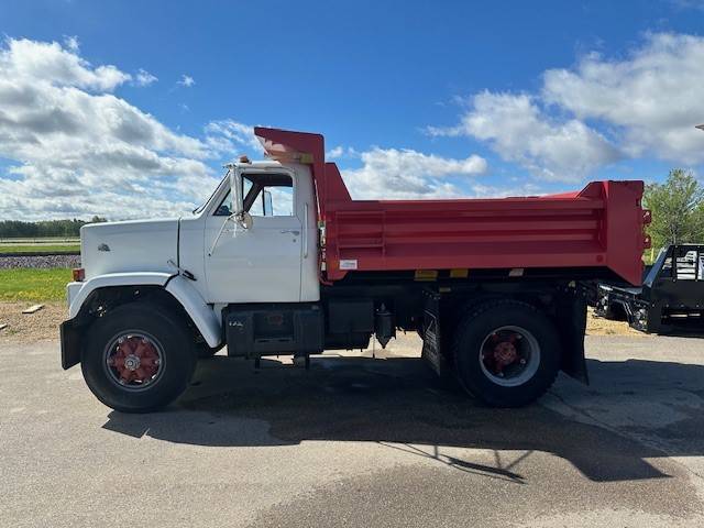 Chevrolet-Kodiak-c7500-diesel-1980-2