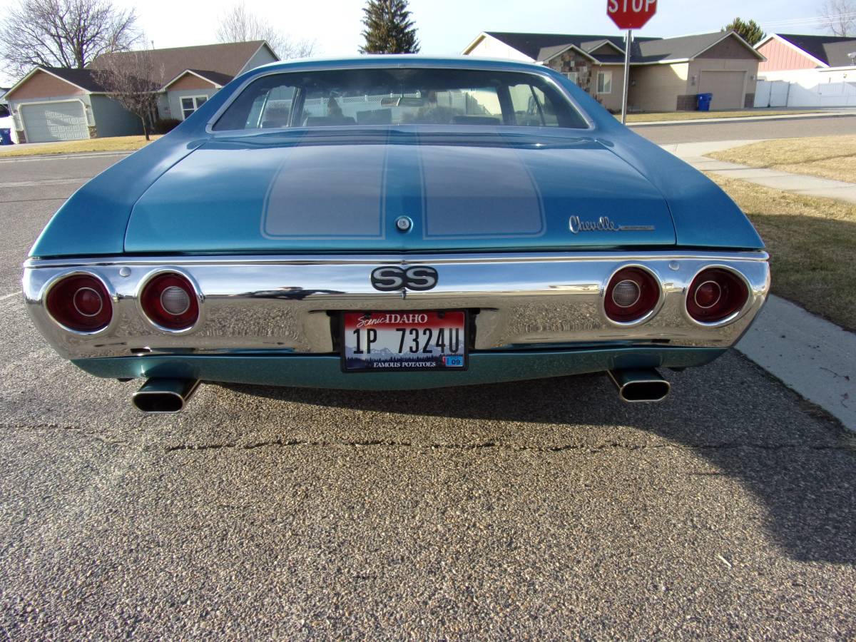 Chevrolet-Malibu-1972-1