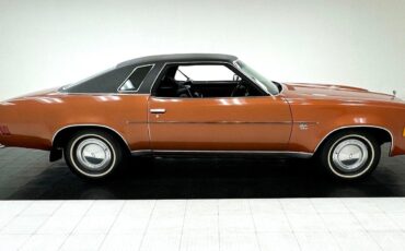 Chevrolet-Malibu-1975-5