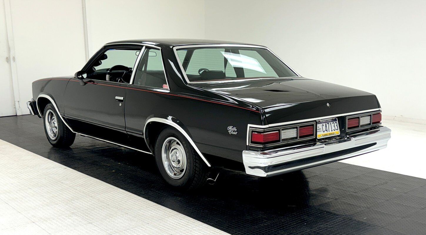 Chevrolet-Malibu-1979-2