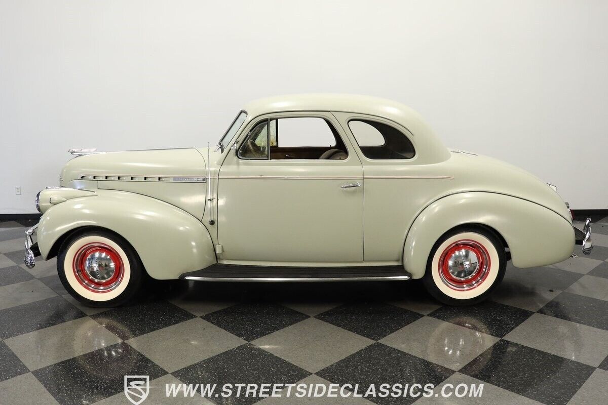 Chevrolet-Master-Coupe-1940-2