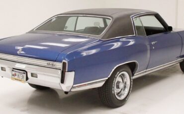 Chevrolet-Monte-Carlo-1972-3