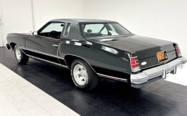 Chevrolet-Monte-Carlo-1977-2