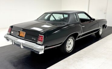 Chevrolet-Monte-Carlo-1977-4