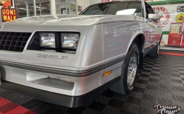 Chevrolet-Monte-Carlo-1987-7