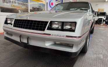 Chevrolet-Monte-Carlo-Coupe-1985-8