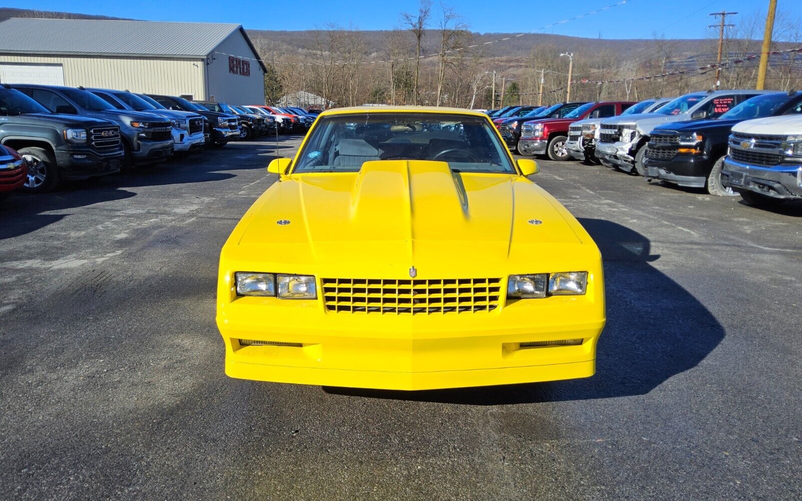 Chevrolet-Monte-Carlo-Coupe-1987-1