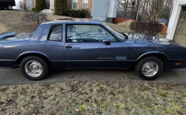 Chevrolet-Monte-carlo-ss-1983