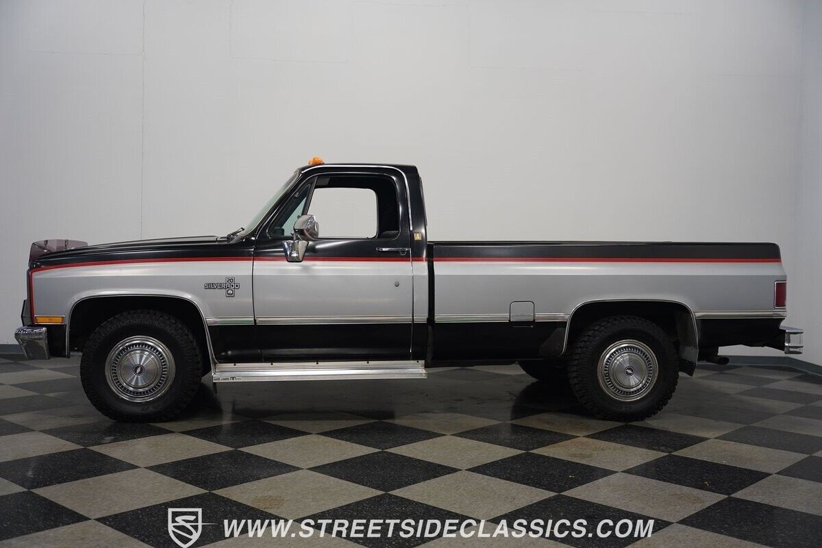 Chevrolet-Other-Pickups-Pickup-1984-2