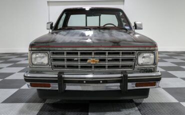 Chevrolet-S-10-Pickup-1982-1